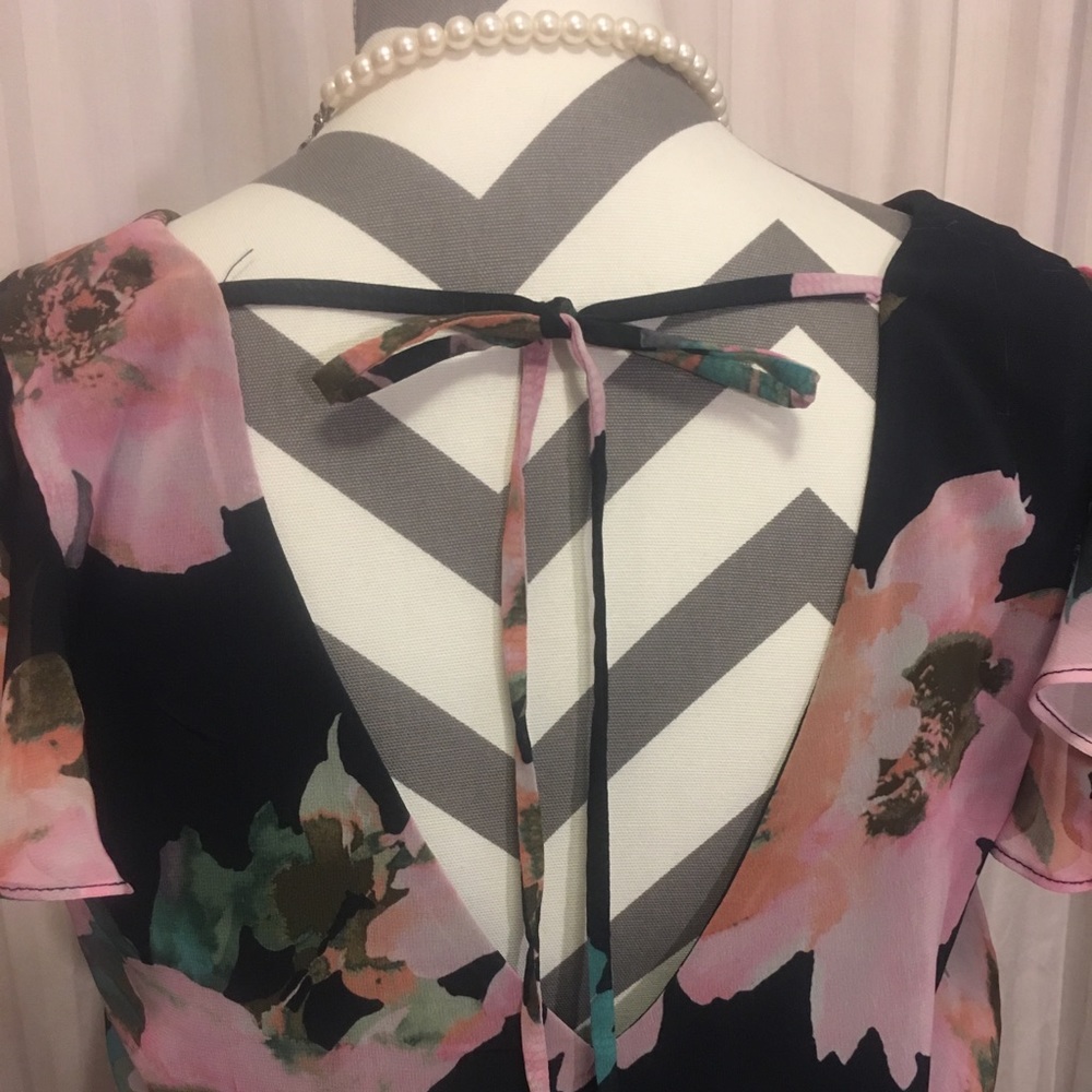 Emma and Michelle chiffon high/low hem floral - Picture 3 of 4